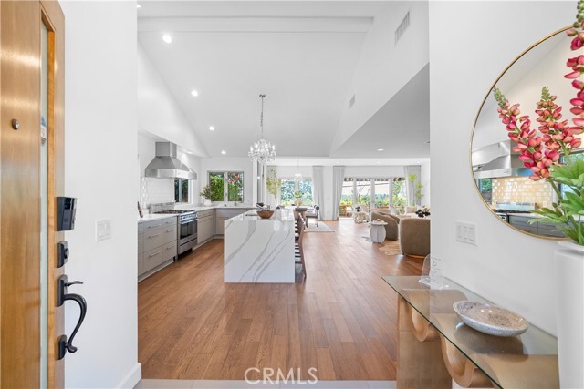 Photo - 3321 Moore St