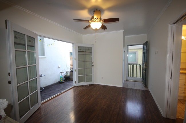 Photo - 206 41st St Unit 206