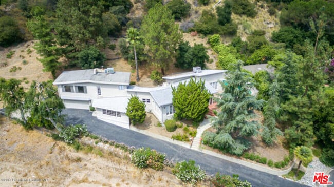 Building Photo - 5249 Escalante Dr Rental