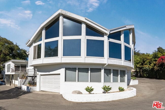 Photo - 3540 Berry Dr