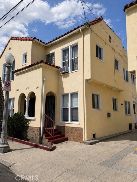 Building Photo - 3919 Walton Ave