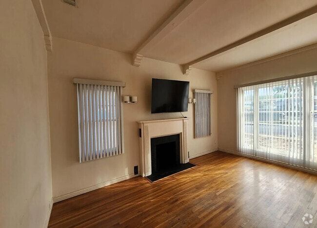 Building Photo - 2225 Scott Rd Rental