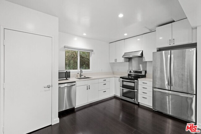 Photo - 1434 24th St