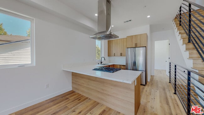 Photo - 4462 W Maplewood Ave