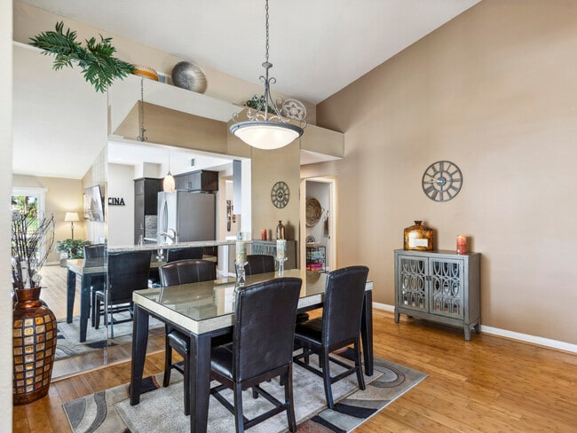 Photo - 651 Vista Lago Cir N