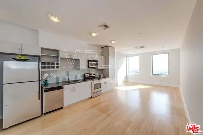 Photo - 3810 Wilshire Blvd Unit 1011