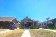 Photo - 648 N Heliotrope Dr