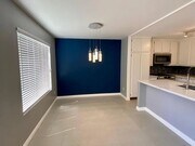 Photo - 450 W Vermont Ave