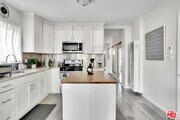 Photo - 1138 W 52nd St