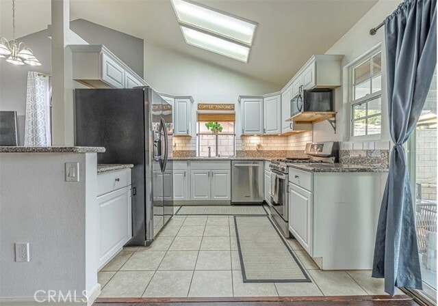 Photo - 37526 Rose St