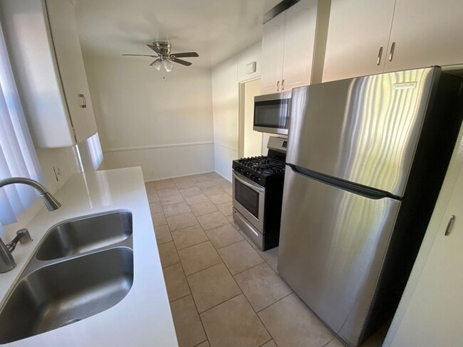 Photo - 1375 S Sierra Bonita Ave Unit 02