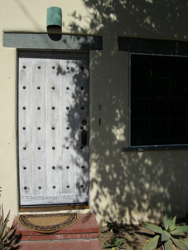 Front Door - 2321 2nd St Unit #2