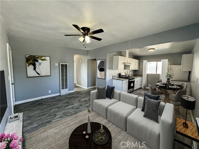 Building Photo - 120 W 73rd St Unit 4