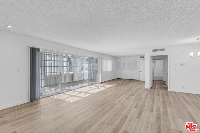 Photo - 825 S Gretna Green Way Unit T