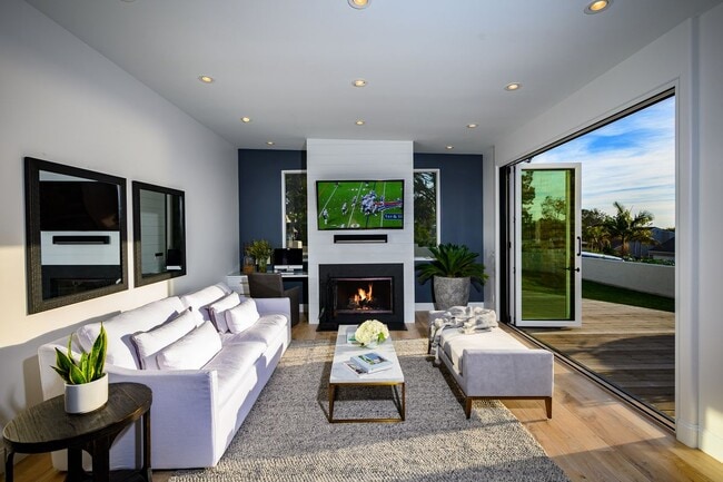 Photo - 334 La Amatista Rd