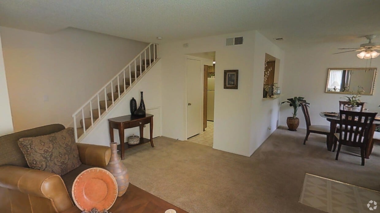 3D Tour - Meadowood Apartments
