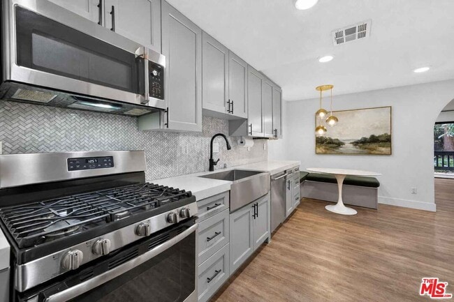 Photo - 2018 Griffith Park Blvd Unit 123
