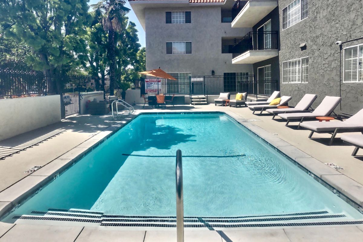 Photo - 4140 Warner Blvd Condo