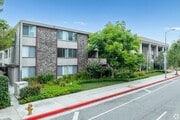 Photo - Woodland House Apartments