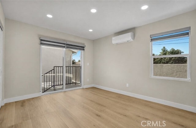 Photo - 610 W Hollyvale St