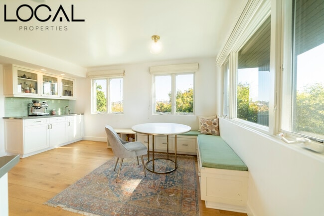 Photo - 184 Europa St