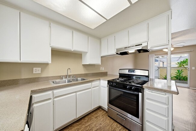 Photo - Spacious and Well Maintained 3 Bedroom Con...