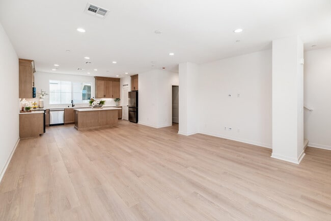 Photo - 4618 Catmint Ln