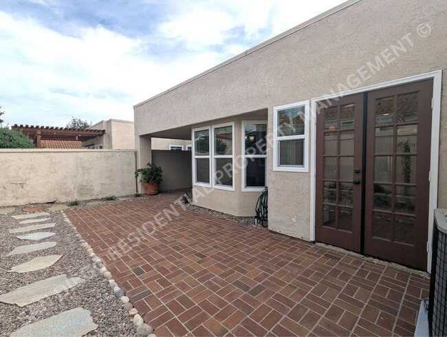 Photo - 15921 Avenida Villaha