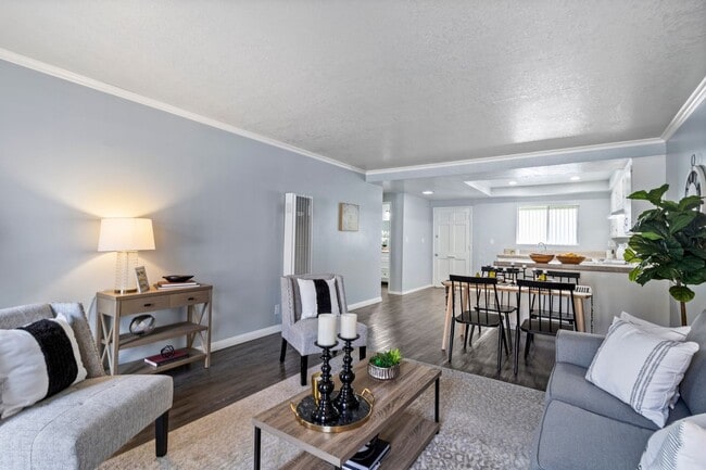 Photo - French Quarter Apartments