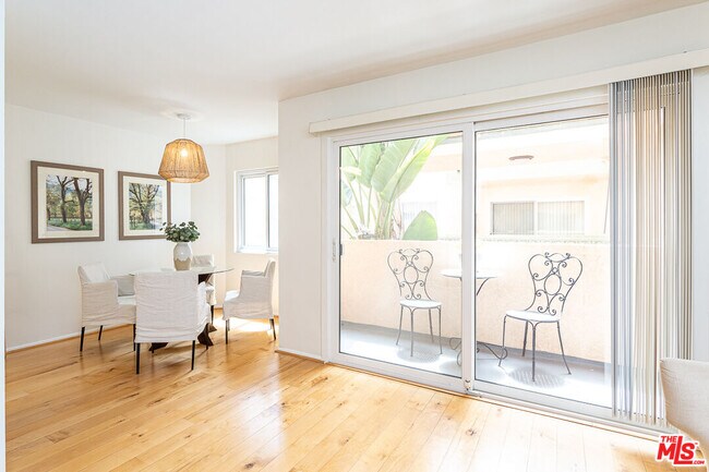 Photo - 914 Lincoln Blvd Unit 207