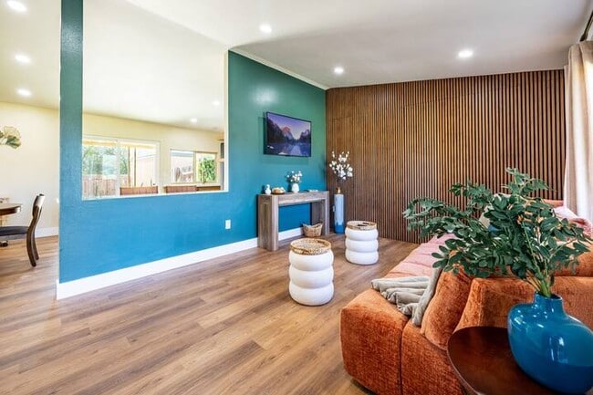 Photo - 5075 Fashion Pl