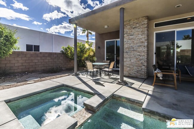 Photo - 684 Bliss Way