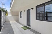 Photo - 112 N Kenneth Rd House
