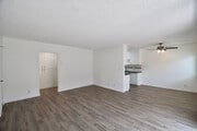 Photo - 6115 Whitsett Ave Apartment Unit 206