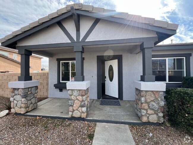 Building Photo - 1710 Miki Way Rental