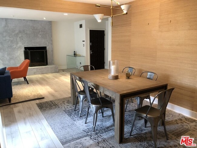 Photo - 1114 23rd St Unit 3