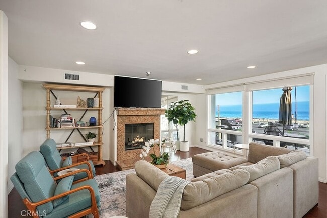 Photo - 3036 Breakers Dr House