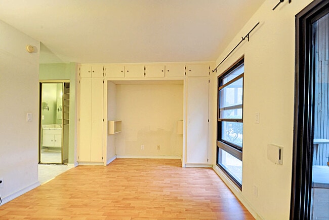 Building Photo - 7742 Redlands St Unit H1030