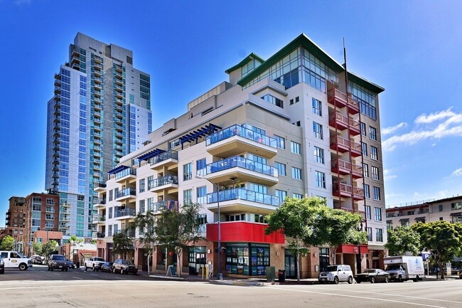 Building Photo - Stunning East Village 2 Bedroom at Nexus! Expansive Balcony! Pet Ok! Unit #703