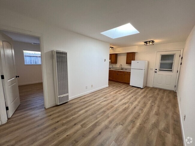 Building Photo - Cramer Unit B Rental