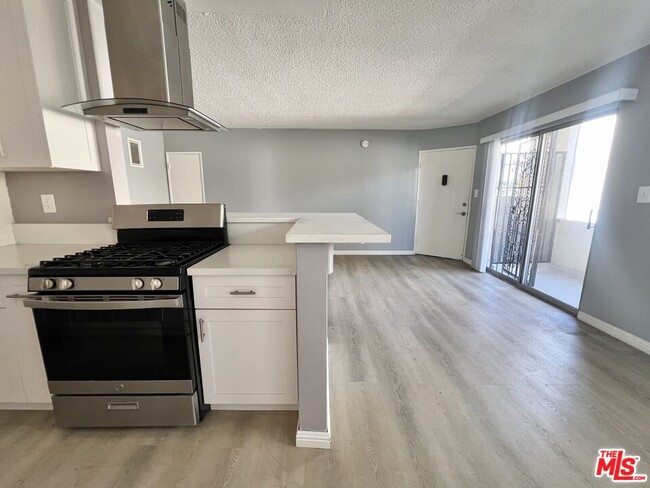 Photo - 1426 Orange Grove Ave Unit 7