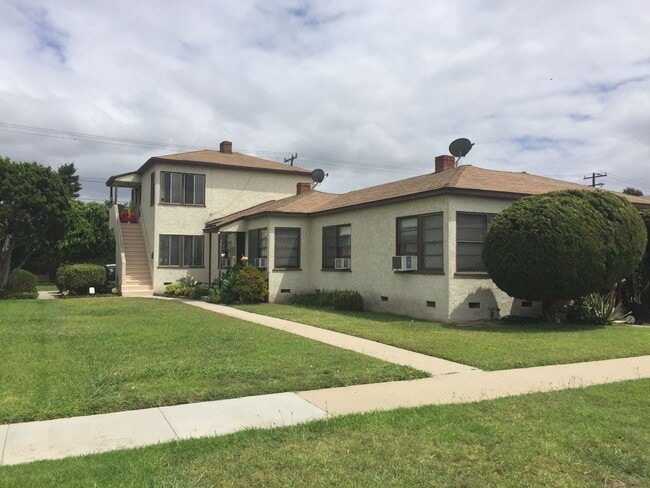 Building Photo - 4848 N Lakewood Blvd Unit 4852