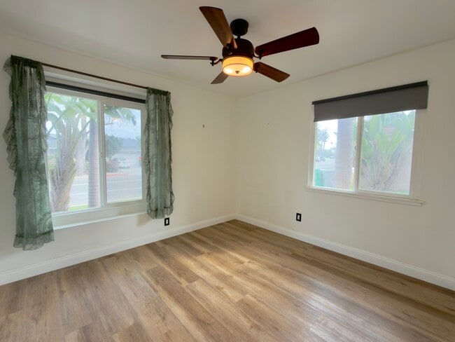 Photo - 4504 Moraga Ave