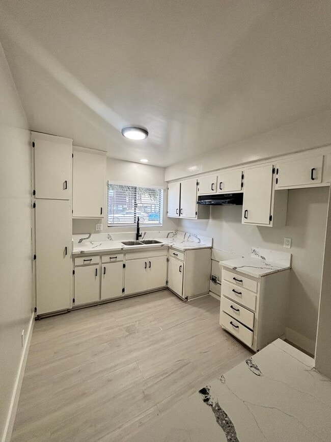 Photo - 6809 Baird Ave Unit 3
