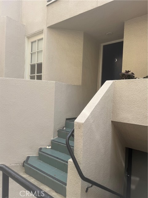 Photo - 278 S Oak Knoll Ave Unit 3