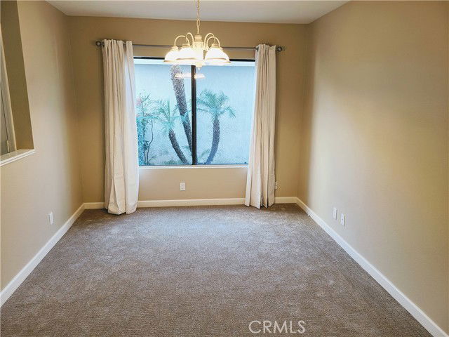 Photo - 14 Windcrest