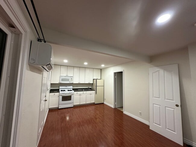 Photo - 1856 Pamela Ct House