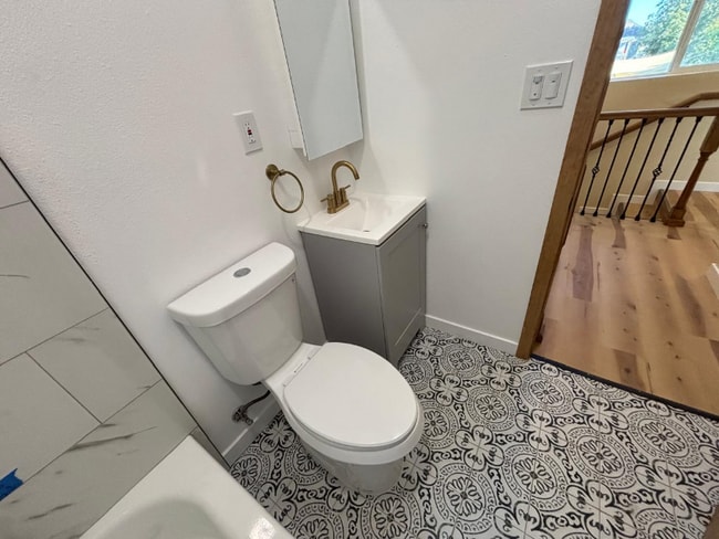 Photo - 1628 W 24th St