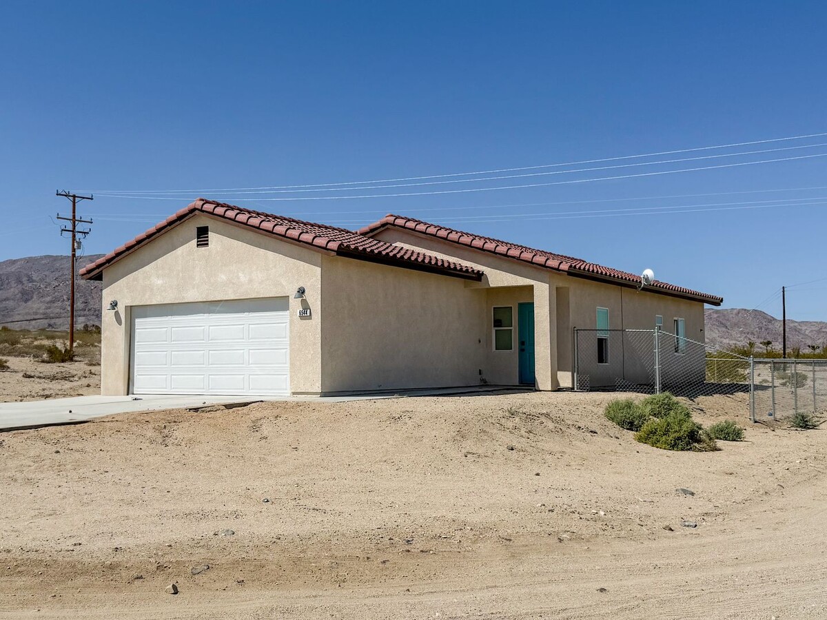 29 Palms Home with Solar - 29 Palms Home with Solar