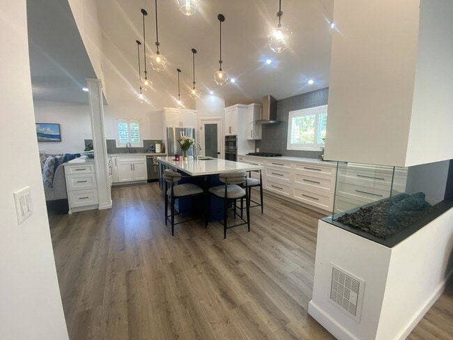 Photo - Beautiful Southwest Torrance Two-Story Home!